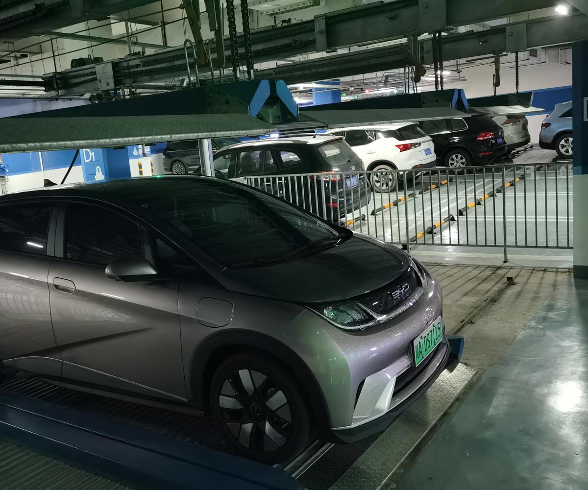 自貢四柱家用立體車庫設備操作須知